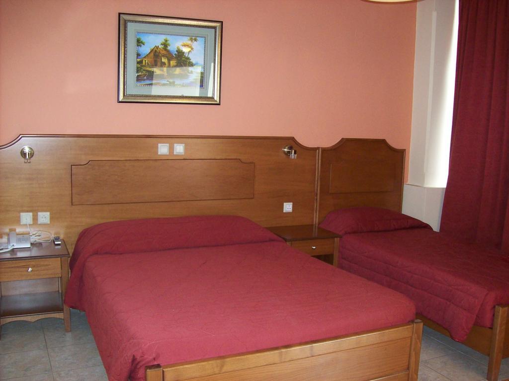 Thomas Bay Hotel Agios Stefanos Avliotes  Habitación foto